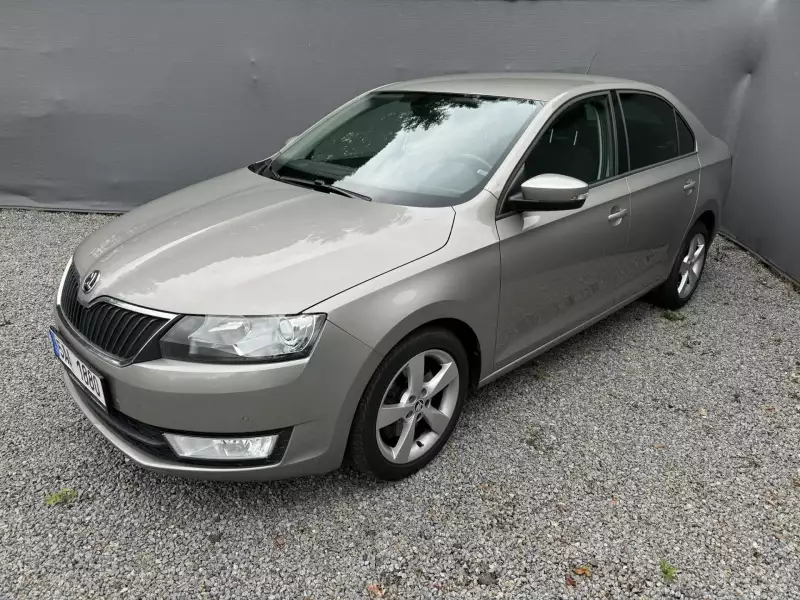 Škoda Rapid 1.6 TDI 85kw 82 000km ČR 2.majitel XENONY 