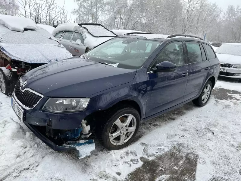 Škoda Octavia III 2.0 TDI 110kw DSG, 35 000km