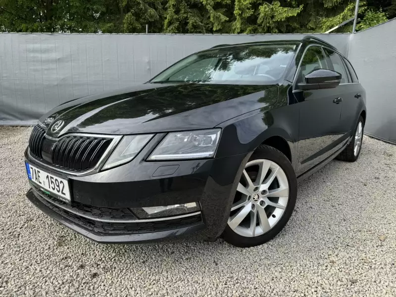 Škoda Octavia III 1.5 TSI 110kw DPH 109 000 km NEHAVAROVÁNO ČR