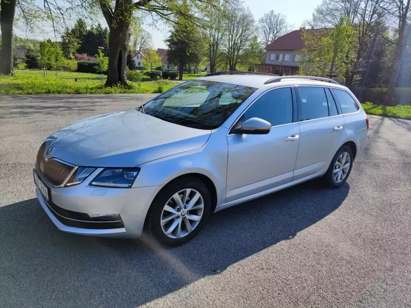 Škoda Octavia III-3 2.0 TDI 110kw DSG STYLE 2017